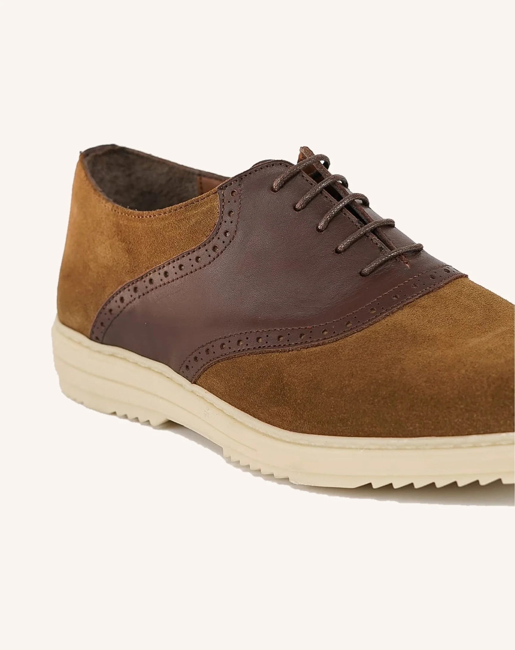 Men Two Tone Brogue Oxford Shoes